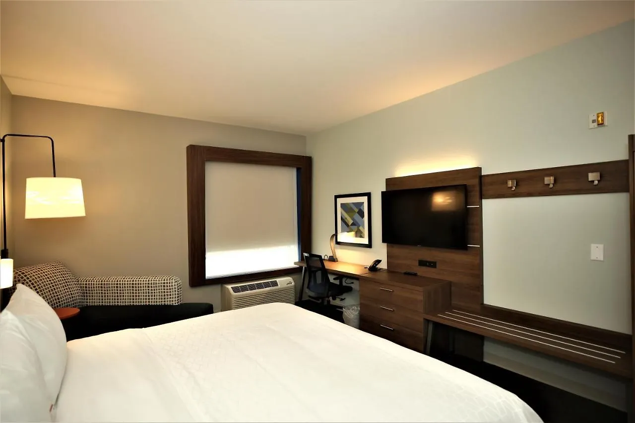 Holiday Inn Express & Suites - Charlotte - South End By Ihg
